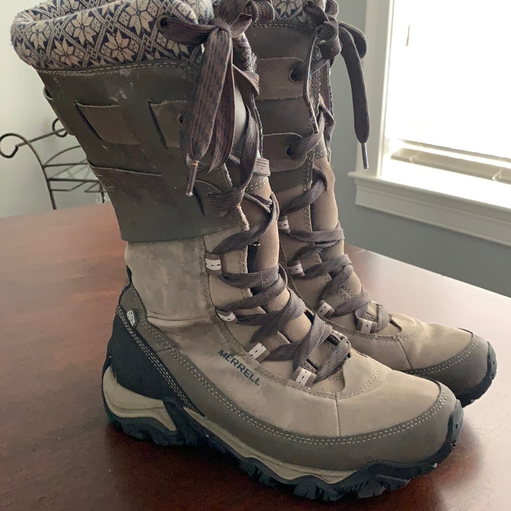 Excellent condition Merrell Boots